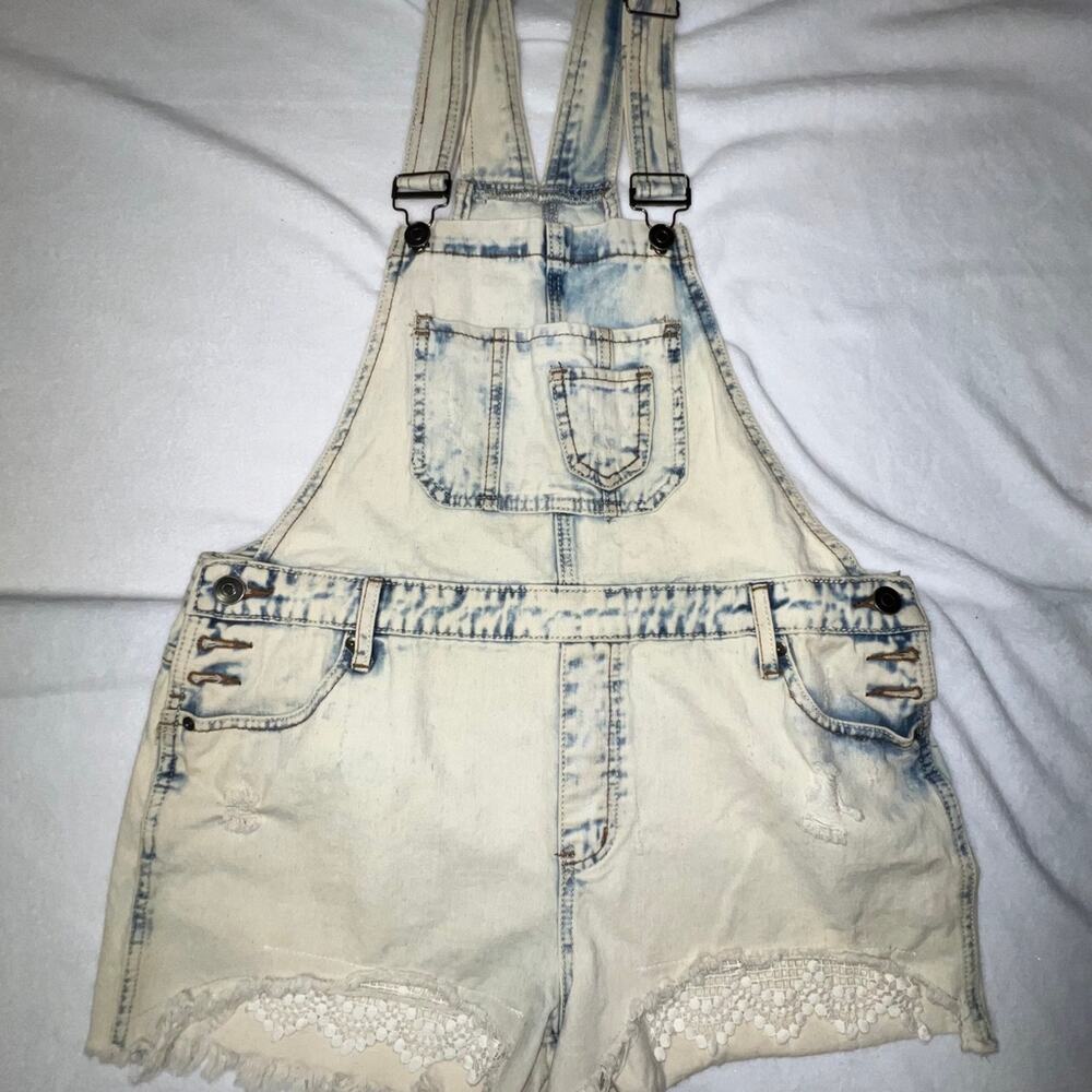 Whitewash Hot Kiss Overalls size 14